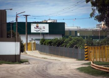 El gobierno de Entre Ríos ordenó la reincorporación de los 270 trabajadores despedidos por Granja Tres Arroyos