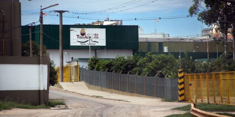 El gobierno de Entre Ríos ordenó la reincorporación de los 270 trabajadores despedidos por Granja Tres Arroyos