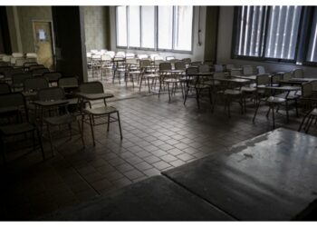 El paro nacional docente tiene alto acatamiento y el Gobierno prepara sanciones