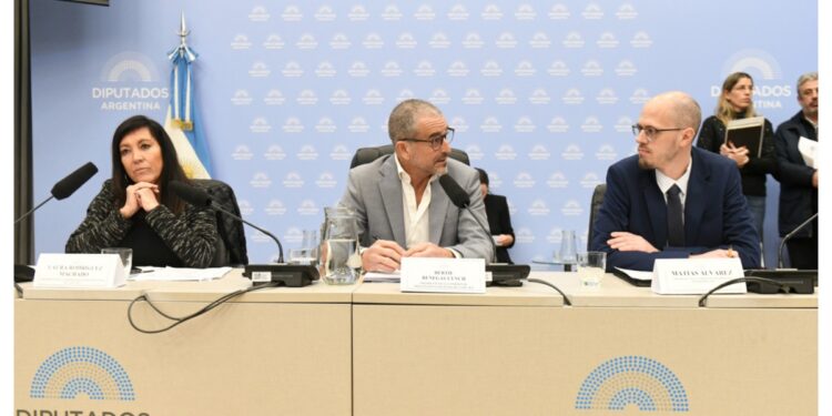 Inocencia Fiscal II obtuvo dictamen pero con la huella de Adorni: sin beneficios para funcionarios