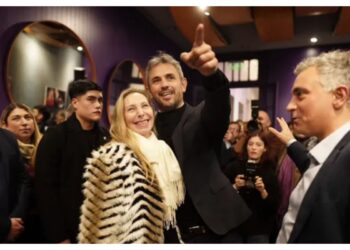 Banderas evangelistas y guiños al PRO: lo que no se vio de la inauguración de LLA en PBA
