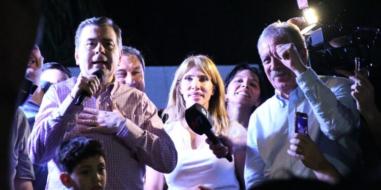 Tras la debacle de LLA en Santiago, el peronismo festeja y estalló la interna libertaria