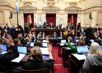 Con los cálculos rotos en el Senado, el oficialismo reformula la estrategia en Diputados