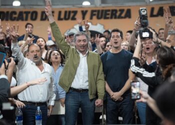 Unidad y tensiones: el PJ buscó la foto en La Rioja y Kicillof desplegó su armado en Entre Ríos