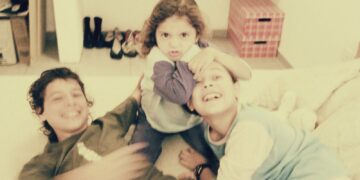 La hermana que se queda