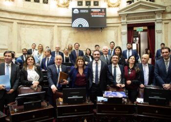 El Senado sesiona por la reforma del BCRA y Bullrich caza votos para aprobar Zonas Frías