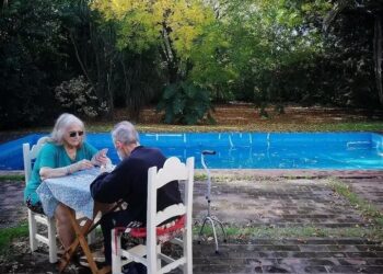 «Mi mamá se olvida de los recuerdos»: ser hijo de padres con deterioro cognitivo