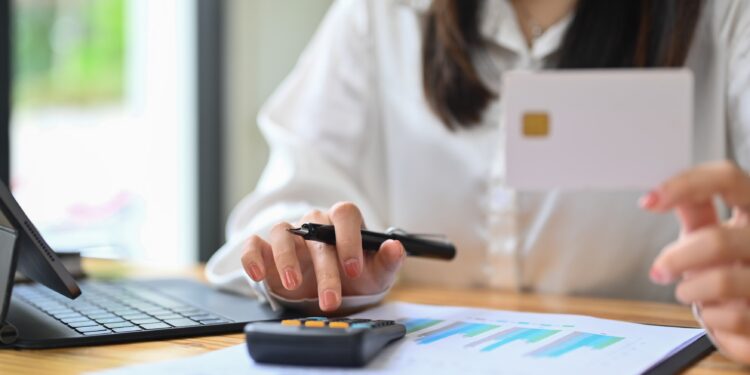 En la era de Milei, más de 57.000 empresas ya están en mora de pagos