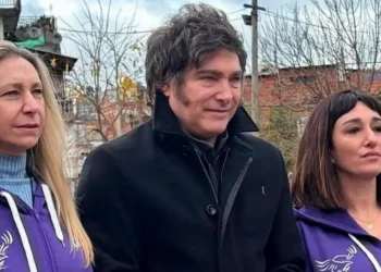 Crece el desgaste interno: Leila Gianni dejó LLA y denunció a Pareja por presuntos negociados
