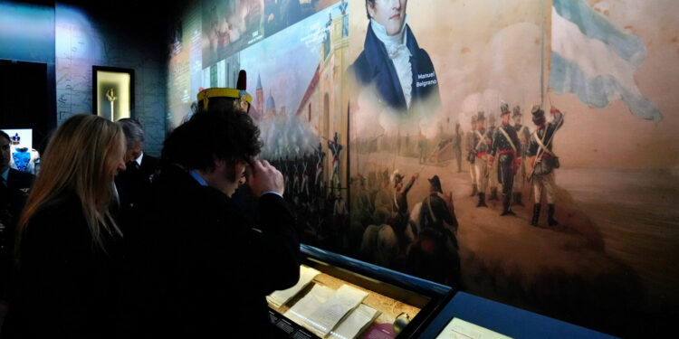 Milei: «Malvinas es una causa nacional y creo que estamos haciendo honor al General San Martín»