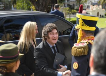 Milei: «Malvinas es una causa nacional y creo que estamos haciendo honor al General San Martín»