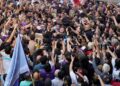 Con clima electoral, Milei cerró su recorrida por Bahía Blanca junto a Santilli