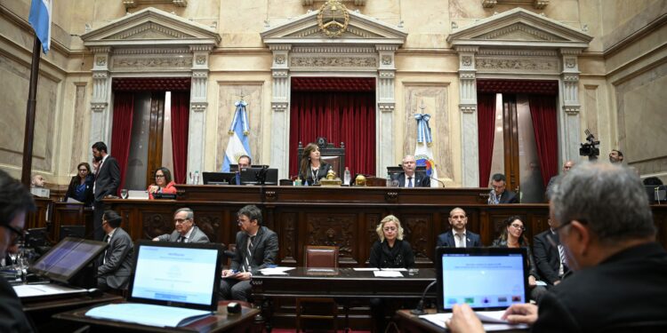 El Senado aprobó el nuevo régimen de biocombustibles y elevó los cortes de mezcla