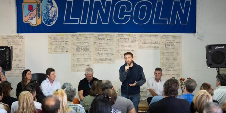Otermín desembarcó en Lincoln y la Liga de Intendentes crece en el interior bonaerense