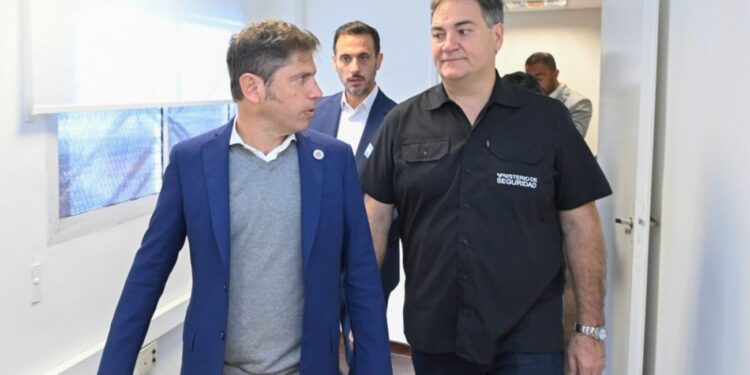 La oposición le recriminó a Alonso estar de recorrida con Kicillof en medio de los reclamos por seguridad