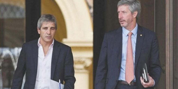 El turismo profundizó su déficit y se llevó casi US$ 1.000 millones