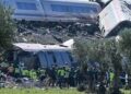Tragedia en España: equipos de rescate buscan más sobrevivientes entre los vagones