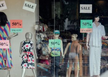 La industria textil profundiza su crisis y pierde producción, empresas y empleo con Milei