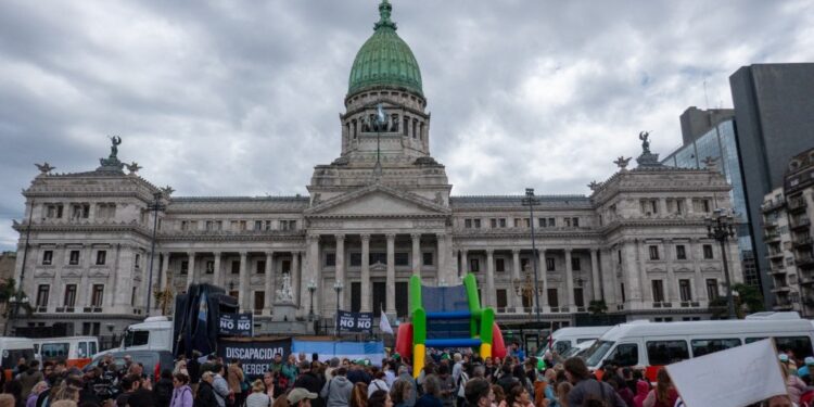 El colectivo de Discapacidad, entre la «cautela» y las críticas al acuerdo en Diputados