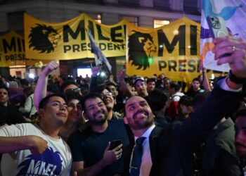 Milei en EE.UU.: reunión con Bolsonaro y guiños a Trump antes de las elecciones
