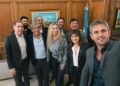 Milei llegó a España para apoyar a VOX mientras su mesa política negocia en Diputados