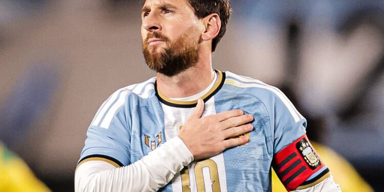 Messi se despidió de la Selección con una noche inolvidable: gol, emoción y un Monumental rendido a sus pies