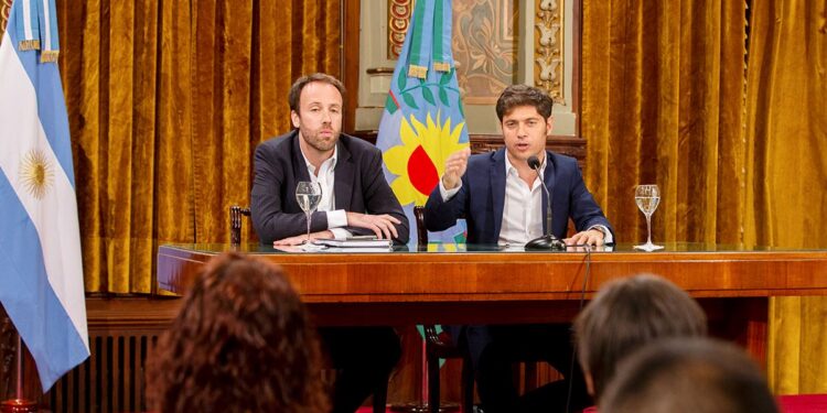 Axel Kicillof y Pablo López (Foto: prensa gobernación)