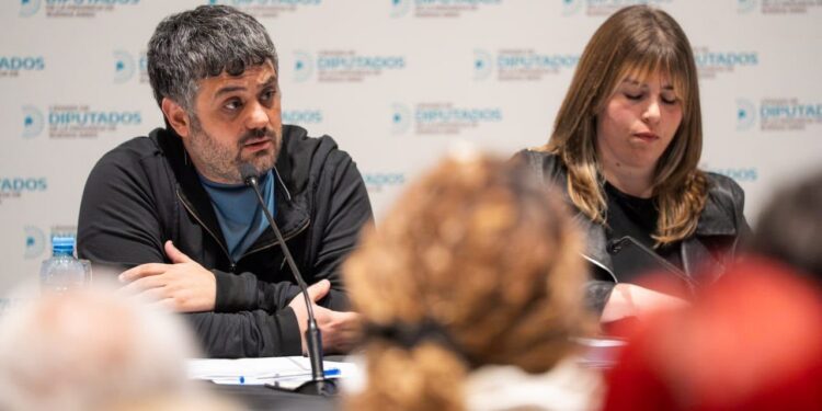 La Cámpora avanzó con un proyecto para regular las apuestas online