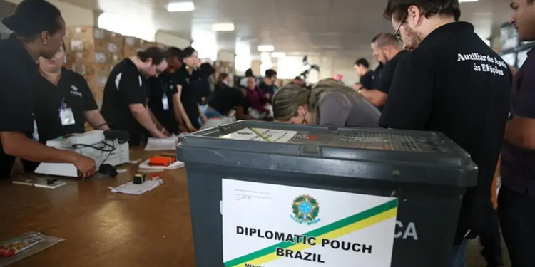 Lula se impuso en 26 países y Flávio Bolsonaro en 9: radiografía del voto brasileño en el exterior